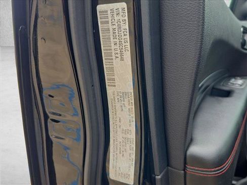 Used 2025 Dodge Durango GT AWD/4WD image 26