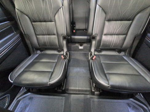 Used 2025 Buick Enclave Avenir w/ Super Cruise Package AWD/4WD image 24