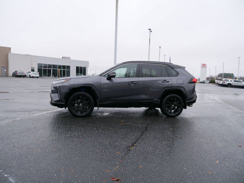 Used 2025 Toyota RAV4 XSE image 6