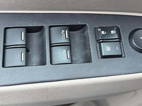 Used 2016 Honda Odyssey EX-L image 37