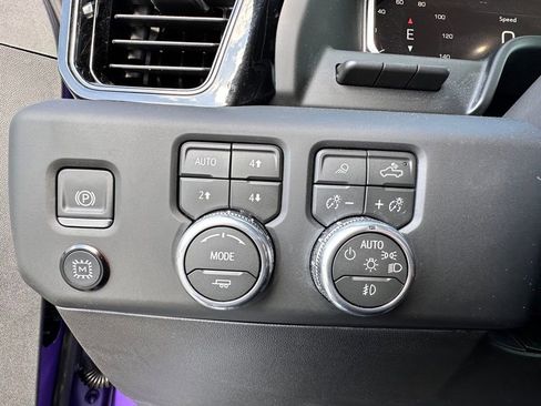 New 2026 GMC Sierra 1500 AT4 w/ AT4 Premium Package AWD/4WD image 33