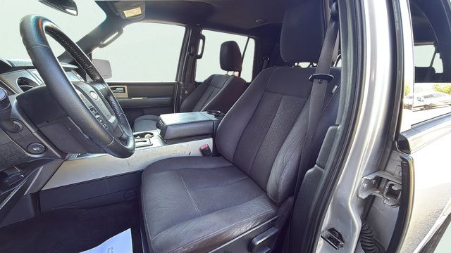 Used 2017 Ford Expedition XLT AWD/4WD image 13