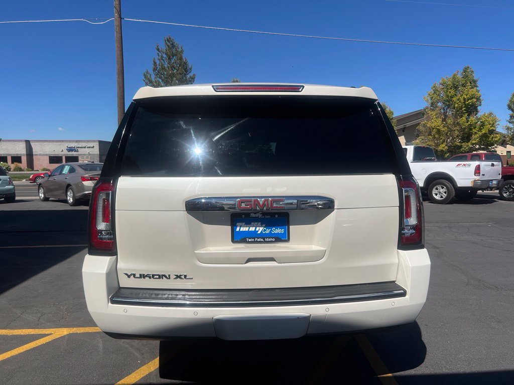 Used 2015 GMC Yukon XL Denali AWD/4WD image 4