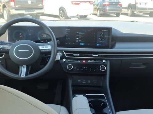 Used 2024 Hyundai Sonata SEL FWD image 12