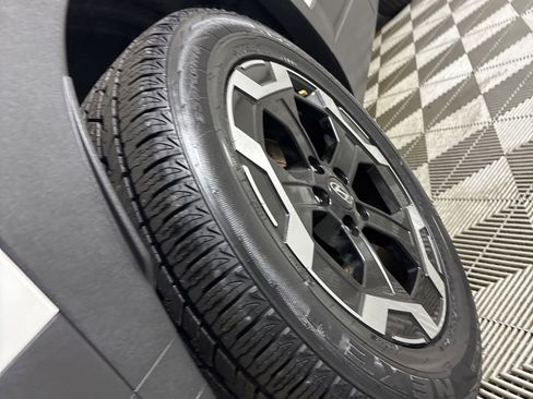 Used 2025 Hyundai Santa Fe SE image 34