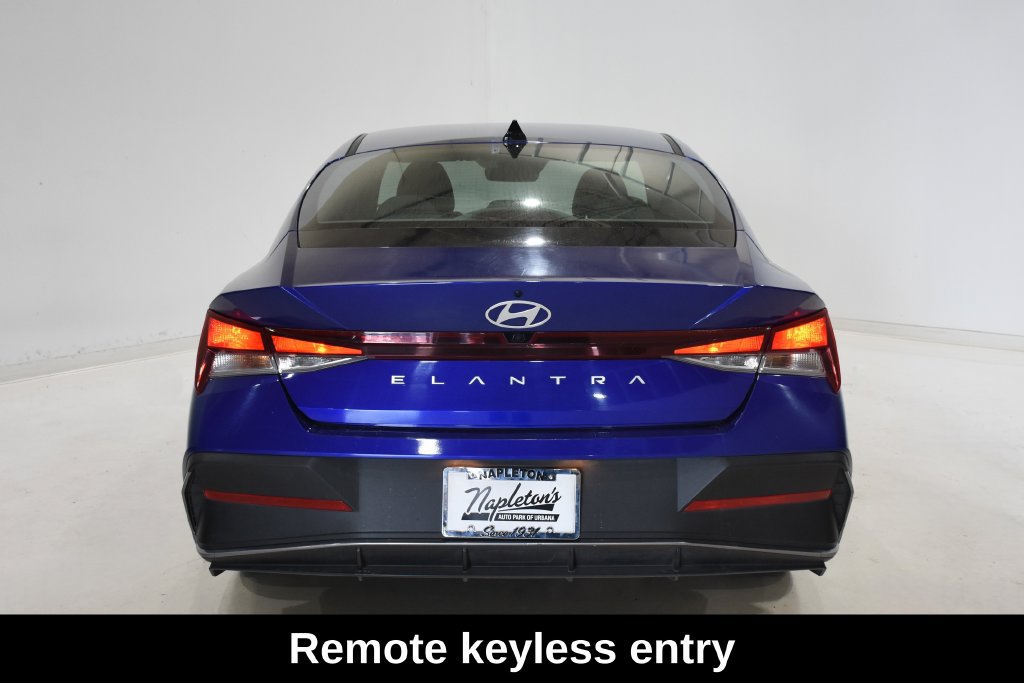 Used 2024 Hyundai Elantra SEL FWD image 6