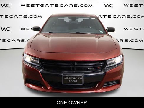 Used 2020 Dodge Charger SXT w/ Blacktop Package image 2