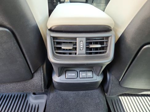 Used 2024 Lexus ES 350 w/ Premium Package FWD image 30