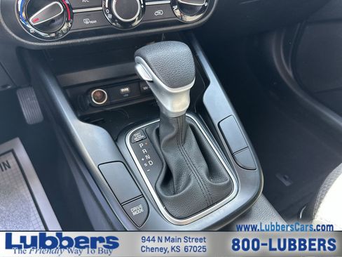 Used 2023 Kia Soul LX FWD image 18