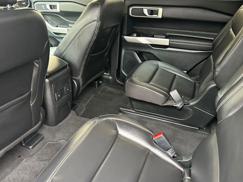Used 2023 Ford Explorer XLT w/ Equipment Group 202A image 11