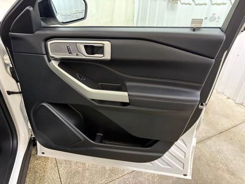 Used 2023 Ford Explorer XLT w/ Equipment Group 202A image 35