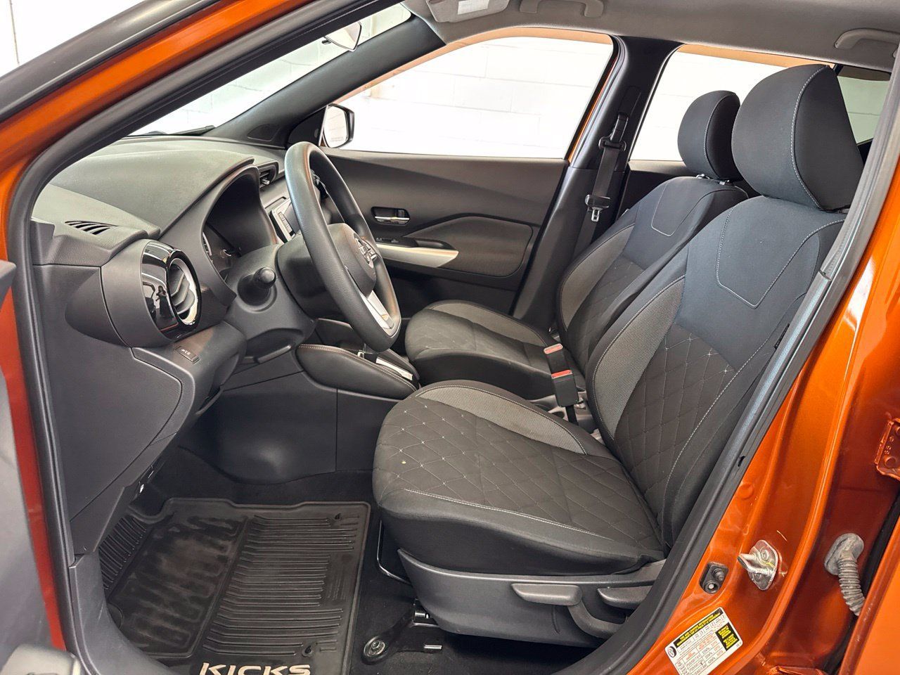 Used 2018 Nissan Kicks SV w/ Exterior Package FWD image 13