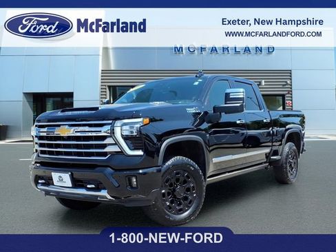 Used 2024 Chevrolet Silverado 2500 High Country w/ Technology Package AWD/4WD image 1