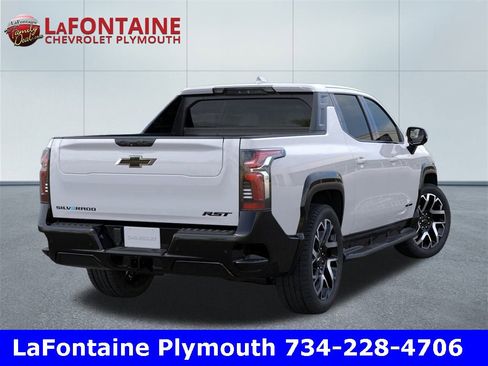 New 2025 Chevrolet Silverado EV RST image 4