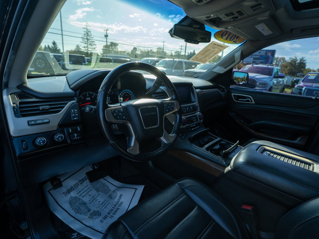 Used 2019 GMC Yukon XL Denali w/ Denali Ultimate Package AWD/4WD image 27