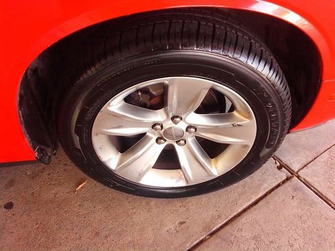 Used 2018 Dodge Challenger SXT RWD image 23