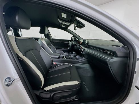 Used 2025 Kia K5 GT-Line image 30