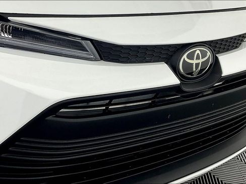 Used 2024 Toyota Corolla LE image 37