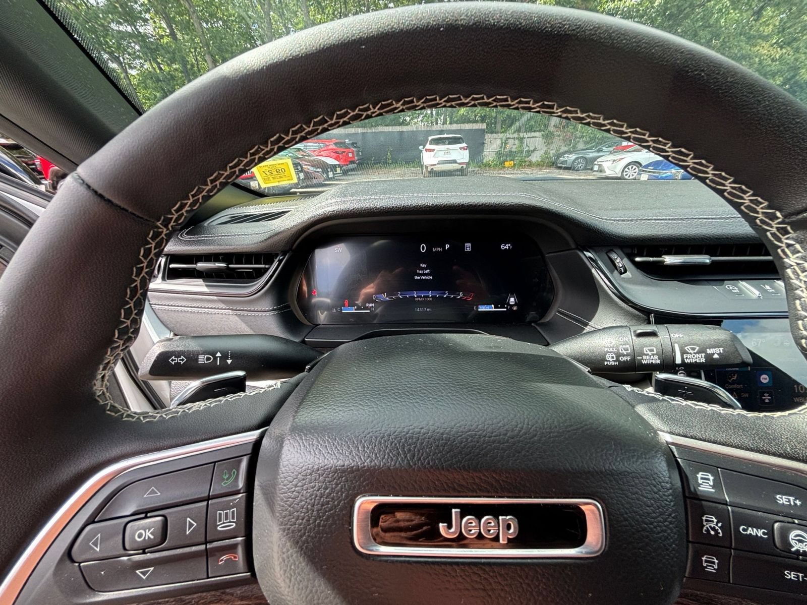 Used 2026 Jeep Grand Cherokee Limited AWD/4WD image 42