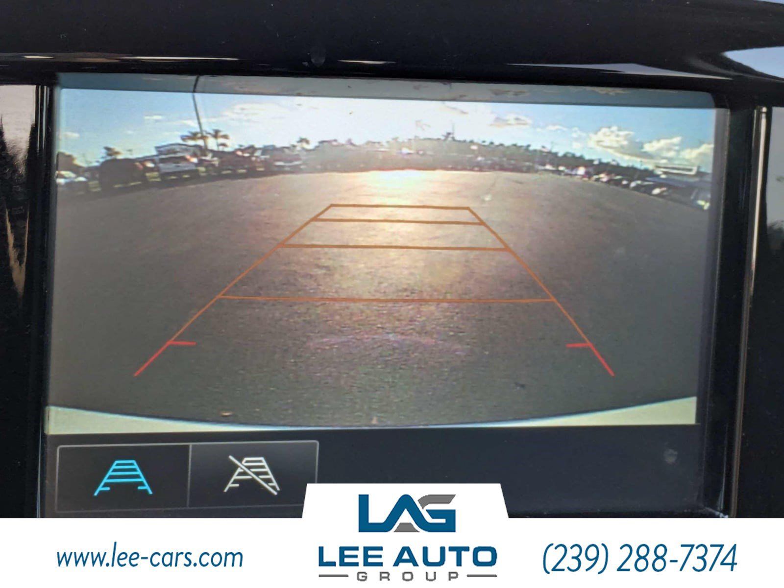 Used 2019 Chevrolet Traverse LT FWD image 25