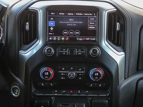 Used 2021 Chevrolet Silverado 1500 LT w/ Convenience Package II AWD/4WD image 13