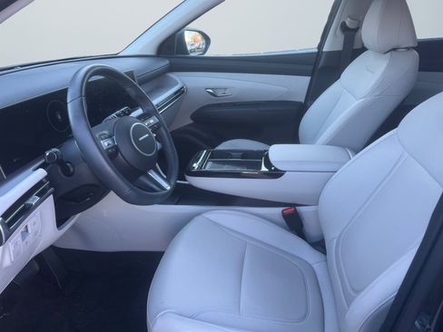 Certified 2025 Hyundai Tucson SEL image 11