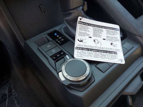 Certified 2026 Toyota Tacoma SR AWD/4WD image 27