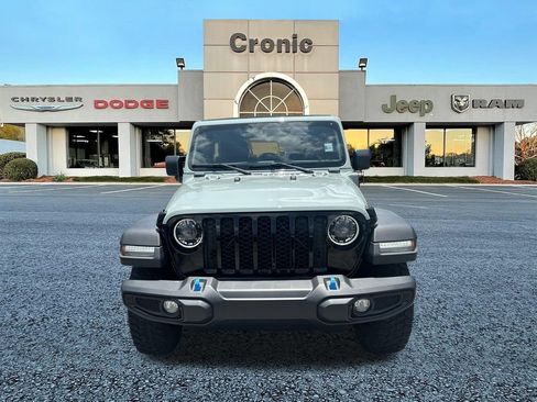 Used 2023 Jeep Wrangler Unlimited w/ Sun & Screen Package AWD/4WD image 8