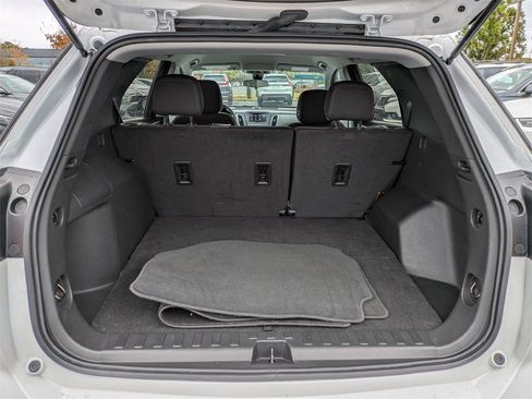 Used 2023 Chevrolet Equinox LS w/ LS Convenience Package image 6