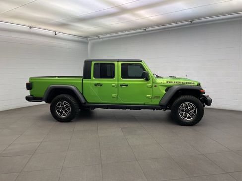 New 2025 Jeep Gladiator Rubicon w/ Safety Group image 2
