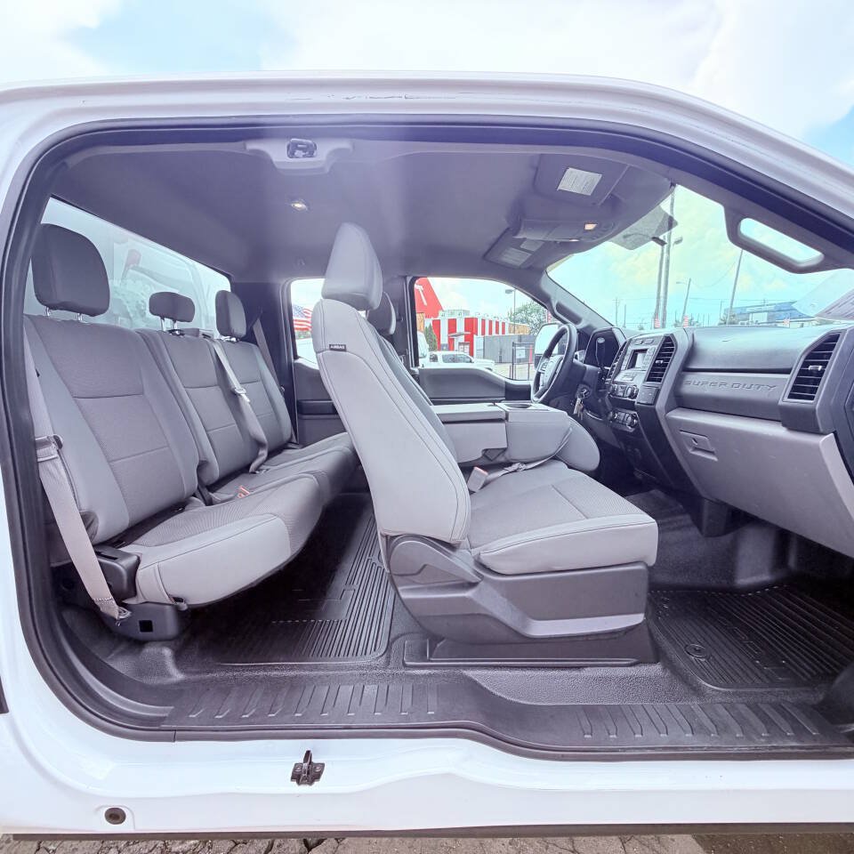 Used 2019 Ford F250 XL w/ Power Equipment Group RWD image 14