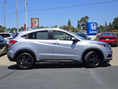 Used 2022 Honda HR-V EX image 3