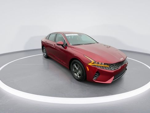 Used 2024 Kia K5 LXS FWD image 2