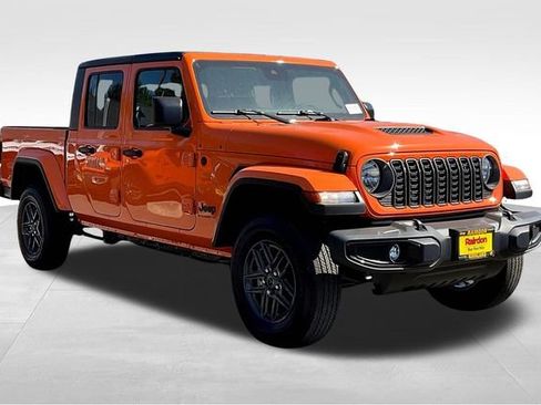 New 2025 Jeep Gladiator Sport image 1