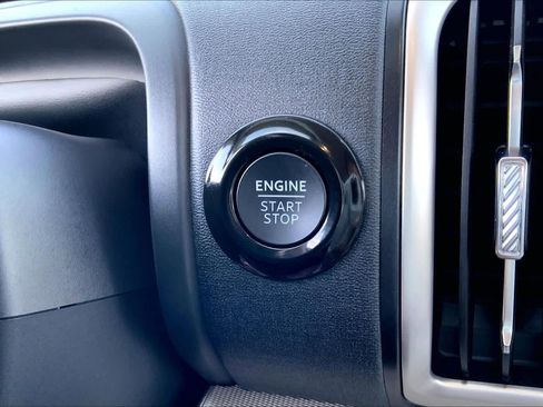 Certified 2025 Ford Expedition Active RWD image 32