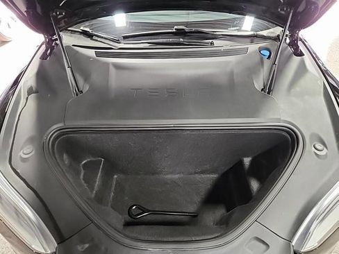 Used 2019 Tesla Model S Performance image 9