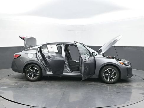 Used 2024 Nissan Sentra SV FWD image 65