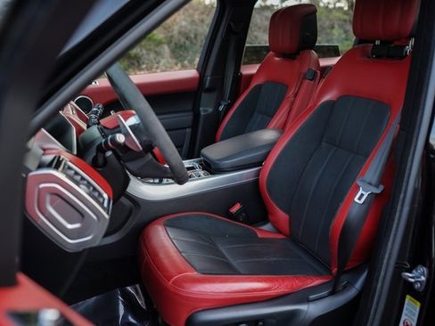 Used 2020 Land Rover Range Rover Sport HST image 22