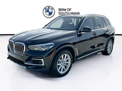 Used 2023 BMW X5 xDrive40i w/ Parking Assistance Package AWD/4WD image 3