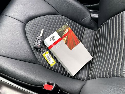 Certified 2024 Toyota Camry SE image 14