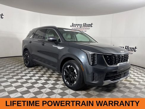 Used 2024 Kia Sorento S w/ Panoramic Sunroof Package AWD/4WD image 4