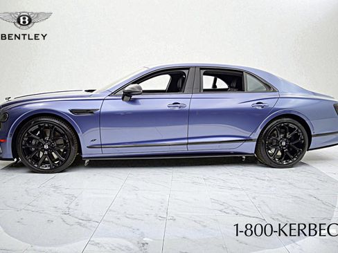 Used 2023 Bentley Flying Spur V8 image 3