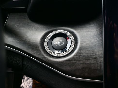 Used 2022 Jeep Grand Cherokee L Limited image 24