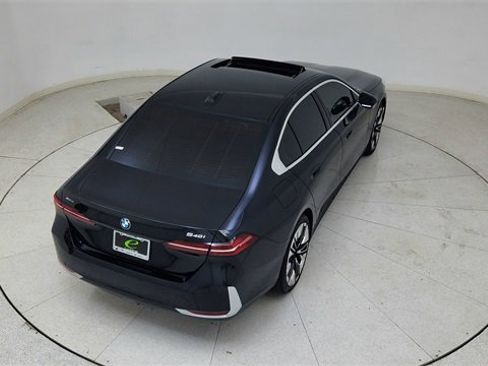 Used 2025 BMW 540i xDrive image 84