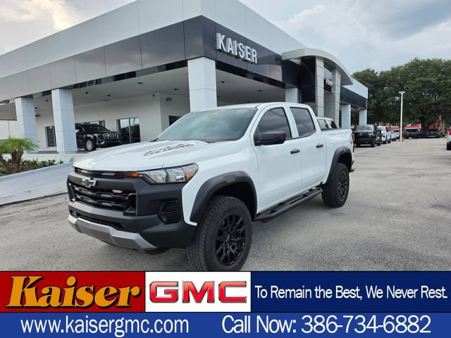 Used 2023 Chevrolet Colorado Trail Boss w/ Advanced Trailering Package AWD/4WD image 1
