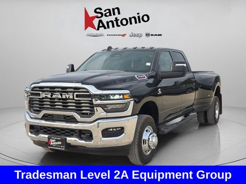 New 2026 RAM 3500 Tradesman AWD/4WD image 4