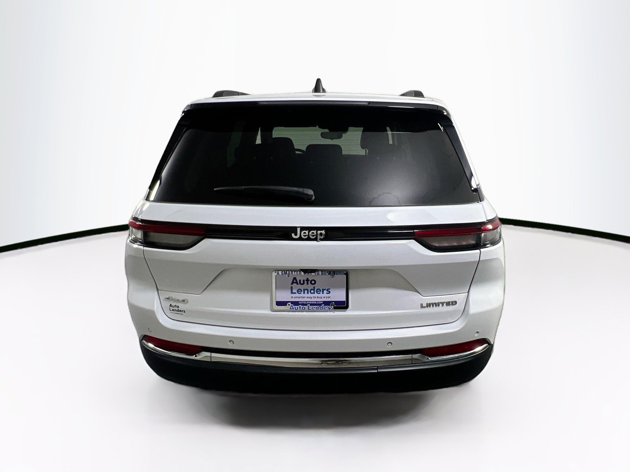 Used 2023 Jeep Grand Cherokee Limited AWD/4WD image 6