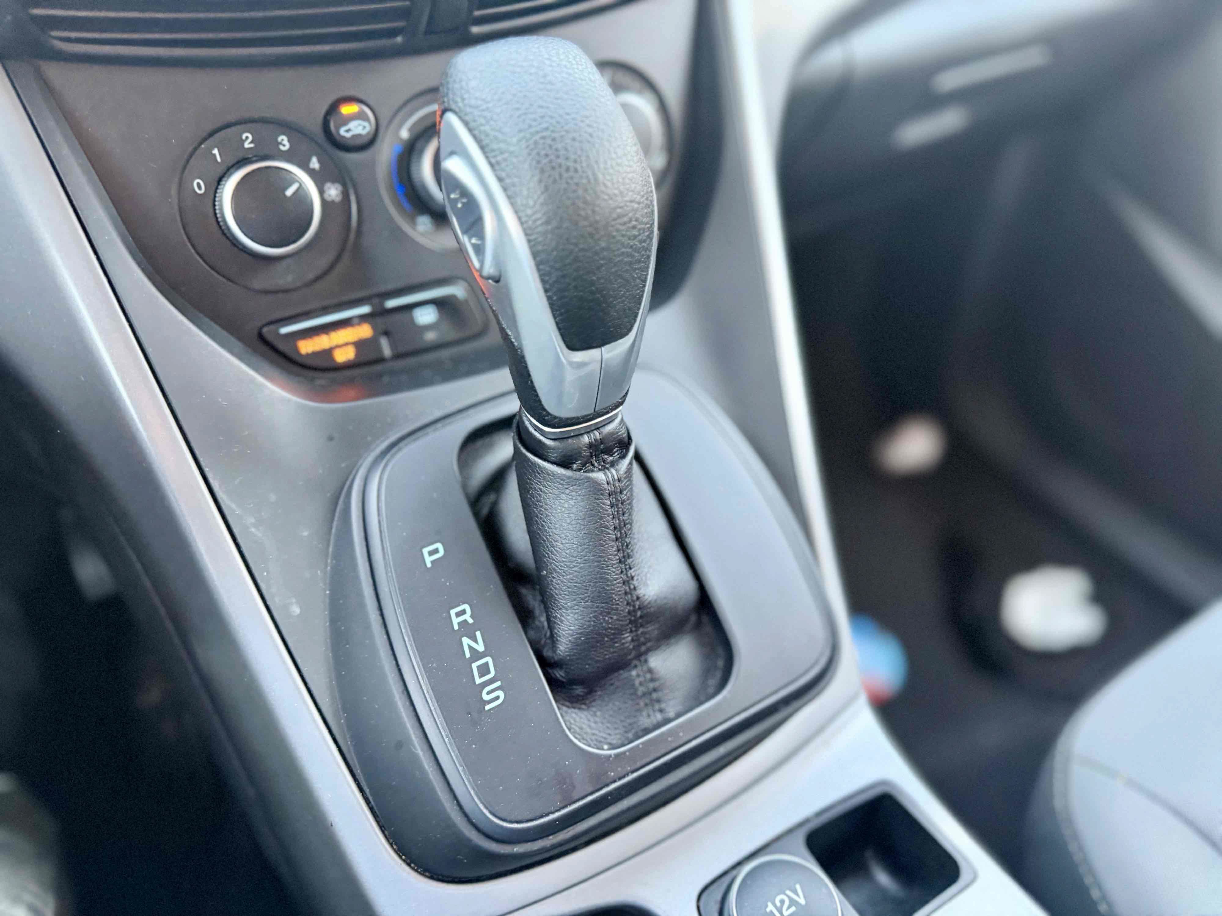 Used 2015 Ford Escape SE FWD image 20
