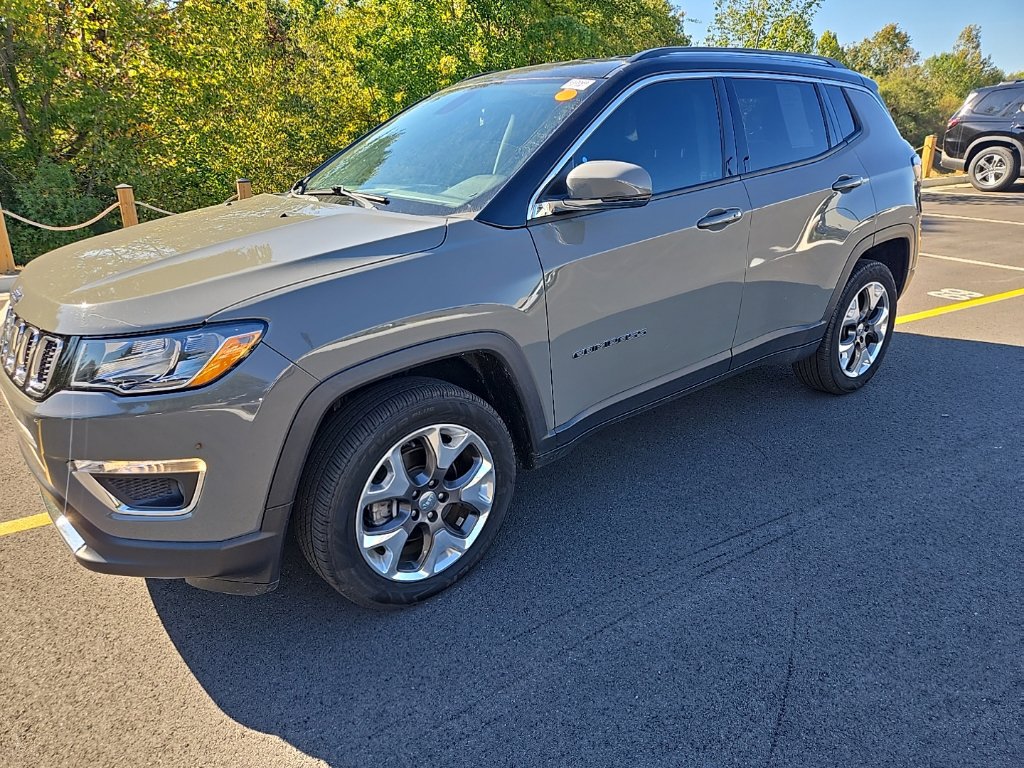 Used 2019 Jeep Compass Limited AWD/4WD image 1