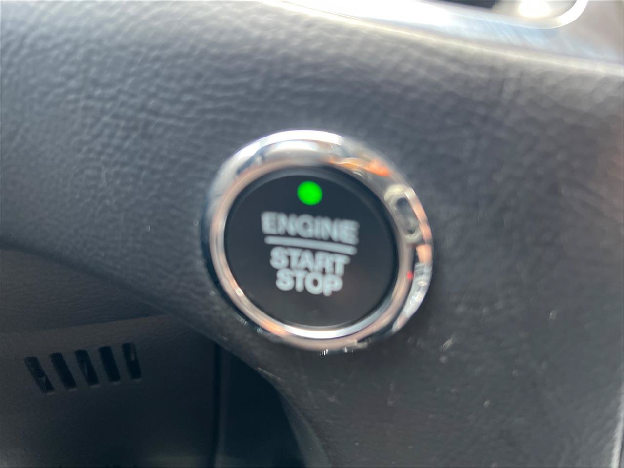 Used 2022 Ford Edge Titanium AWD/4WD image 39
